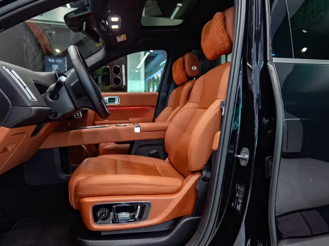 Li Auto L9 — Фото автомобиля 4