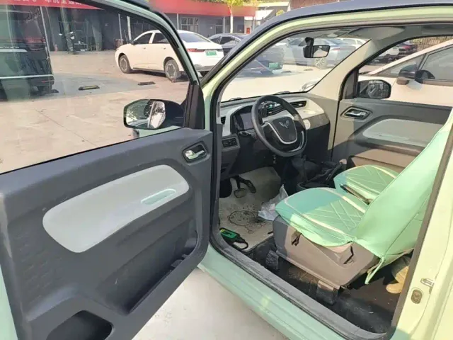 Wuling Hongguang Mini EV — Фото автомобиля 15