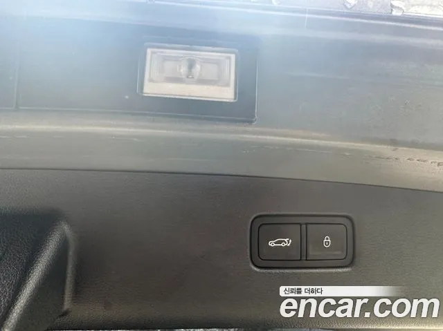 Genesis GV70 2.5T Бензин 2WD — Фото автомобиля 14