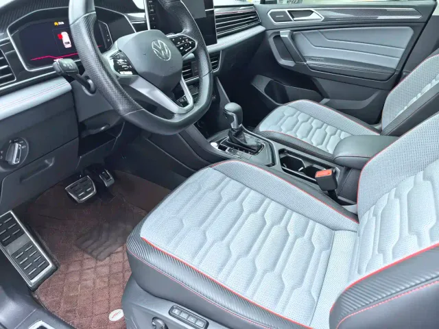 Volkswagen Tiguan L — Фото автомобиля 4