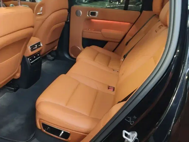 Li Auto L7 — Фото автомобиля 16