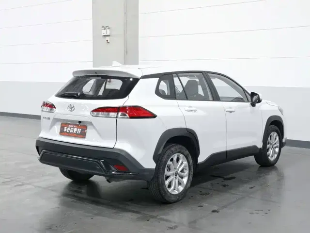 Toyota Frontlander — Фото автомобиля 2