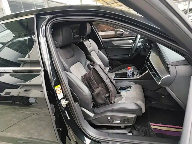 Audi A6L — Фото автомобиля 24