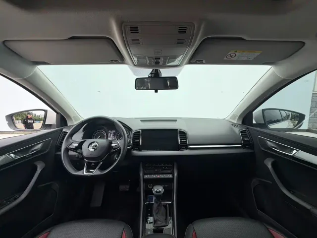 Skoda Karoq — Фото автомобиля 16