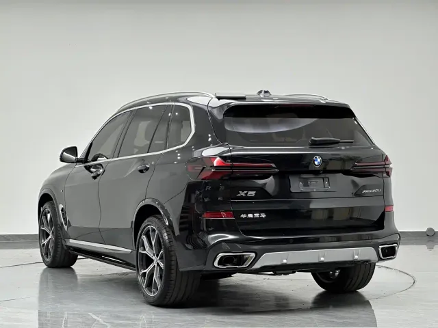 BMW X5 — Фото автомобиля 7