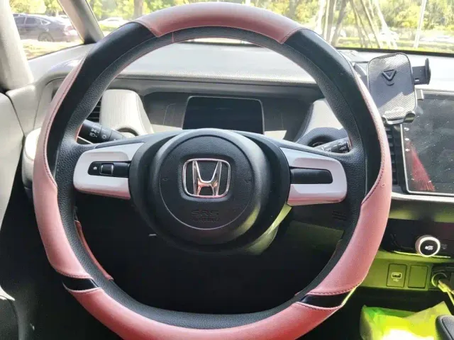 Honda Fit — Фото автомобиля 2
