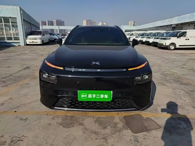Xpeng G9 — Фото автомобиля 2
