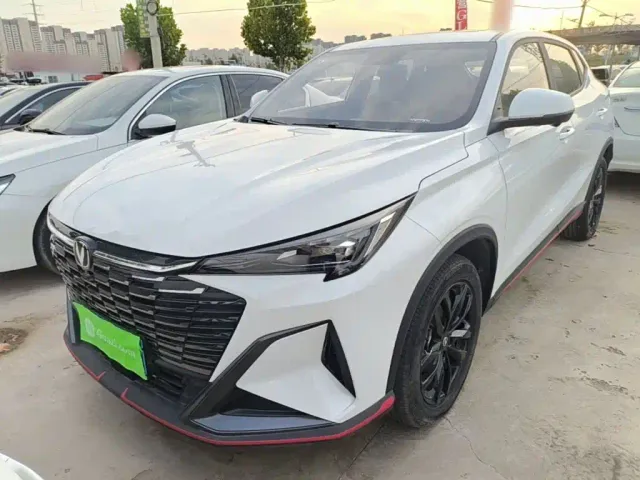 Фотография автомобиля — Changan X5 Plus