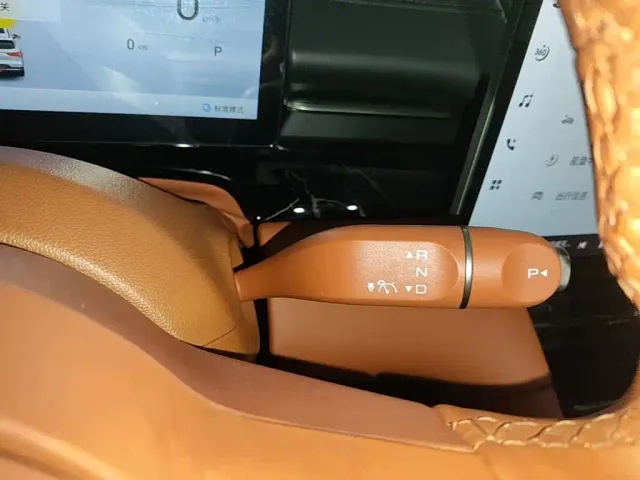 Wuling Starlight S — Фото автомобиля 13