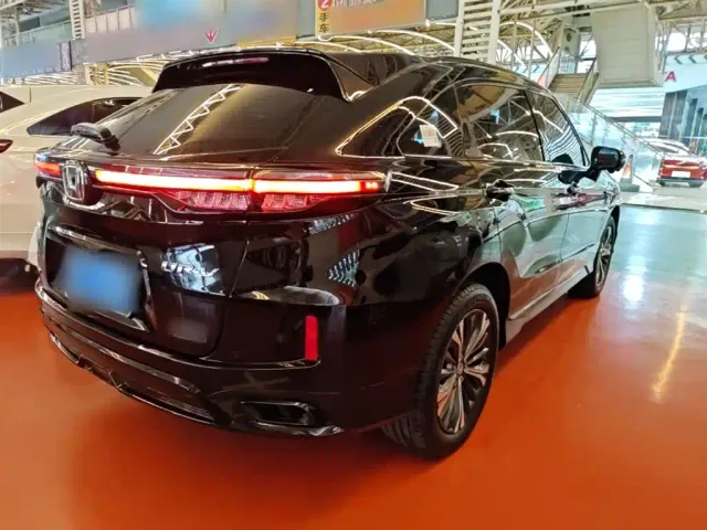 Honda UR-V — Фото автомобиля 6