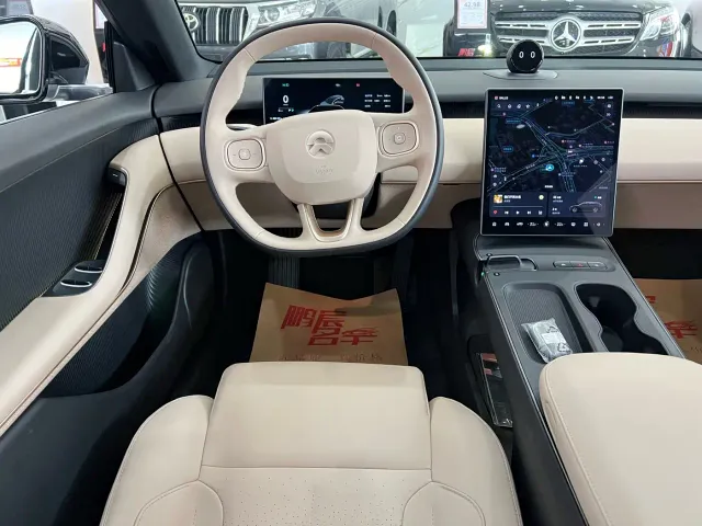 Nio ET5 — Фото автомобиля 12