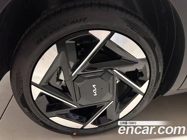 Kia Seltos Seltos 2 поколение Бензин 1.6T 2WD — Фото автомобиля 5