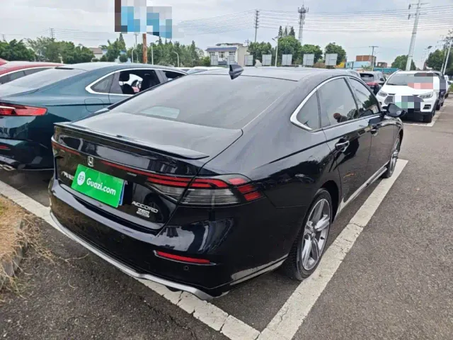 Honda Accord — Фото автомобиля 6
