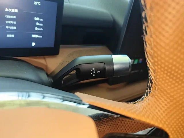 Geely Galaxy Xingyao 8 — Фото автомобиля 13