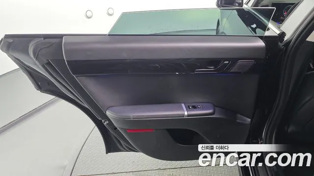 Hyundai Grandeur GN7 — Фото автомобиля 14
