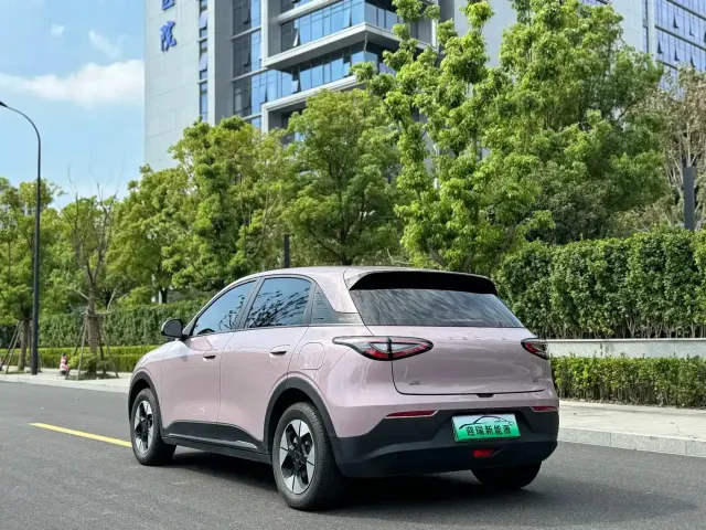 Geely Galaxy Starry Wish 2025 UP 410km Explorer Edition — Фото автомобиля 7