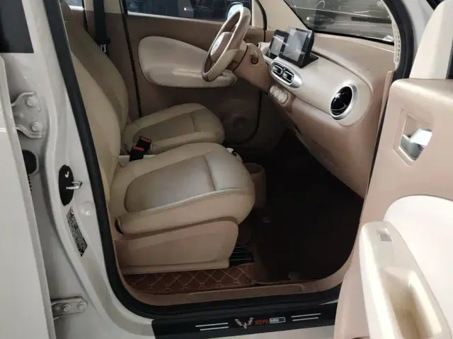 Wuling Hongguang Mini EV — Фото автомобиля 8