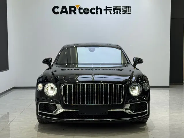 Bentley Flying Spur — Фото автомобиля 3