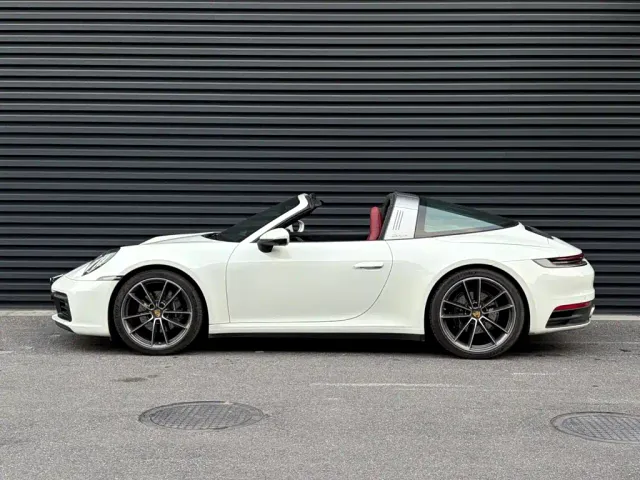 Porsche 911 — Фото автомобиля 3