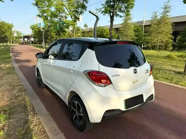 Changan Benben E-Star — Фото автомобиля 8