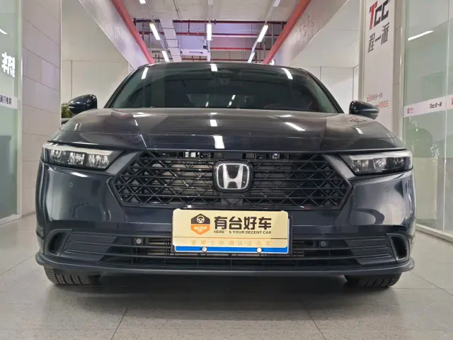 Honda Accord — Фото автомобиля 2