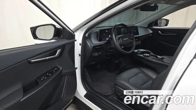 Kia EV6 — Фото автомобиля 9