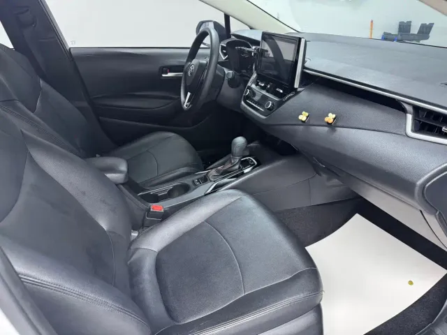 Toyota Corolla — Фото автомобиля 10