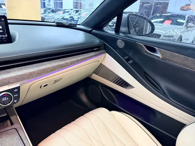 Genesis Pure Electric G80 — Фото автомобиля 16