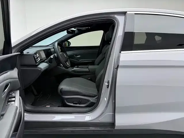 BYD Qin L — Фото автомобиля 13