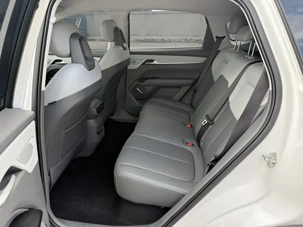 Besturn Yueyi 03 2025 Model 565km Comfort Edition — Фото автомобиля 14