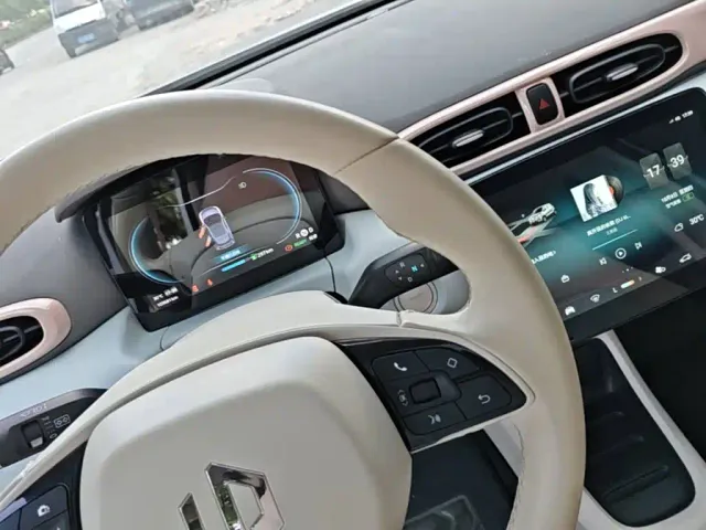 Leapmotor T03 — Фото автомобиля 13
