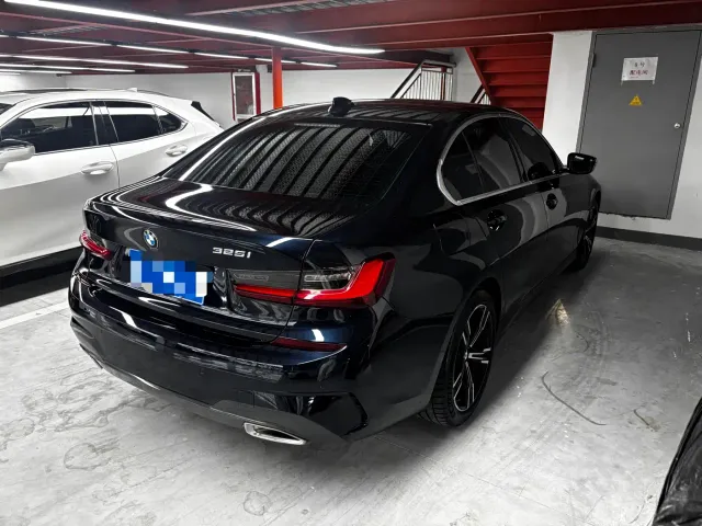 BMW 3 Series — Фото автомобиля 17