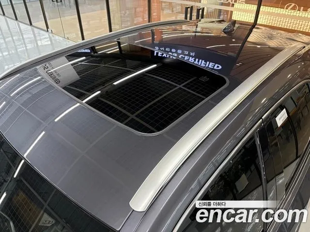 Lexus UX UX300h — Фото автомобиля 18