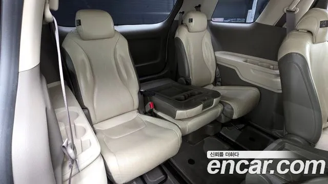 Kia Canival Carnival 4 поколение Бензин 11 мест Prestige — Фото автомобиля 13