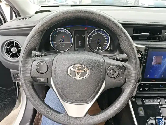 Toyota Corolla Twin Engine E+ — Фото автомобиля 9