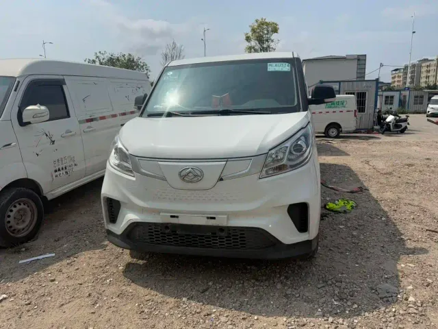 Maxus EV30 — Фото автомобиля 3