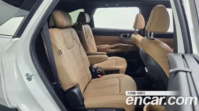 Kia Sorento Новый Sorento 4 поколение Дизель 2.2 2WD — Фото автомобиля 9