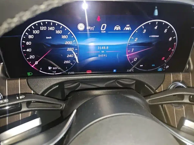 Mercedes-Benz E-Class — Фото автомобиля 15