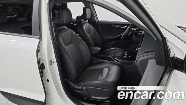 Kia Niro The All New — Фото автомобиля 16