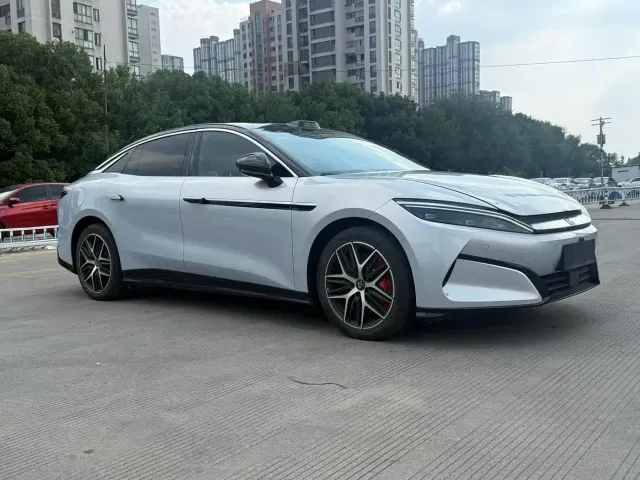 BYD Han L — Фото автомобиля 3
