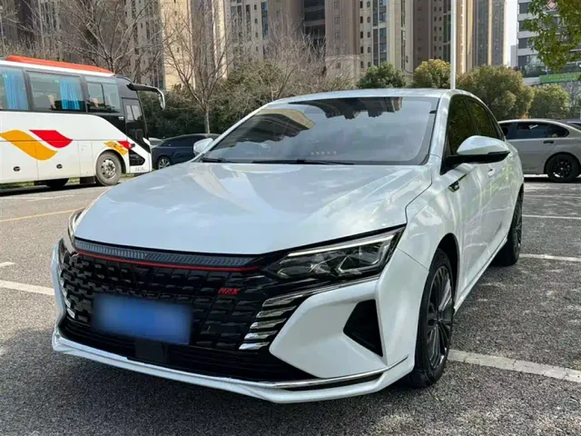 Dongfeng Yixuan MAX — Фото автомобиля 21