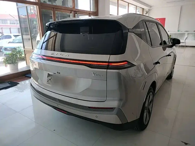 GAC Aion Y — Фото автомобиля 5