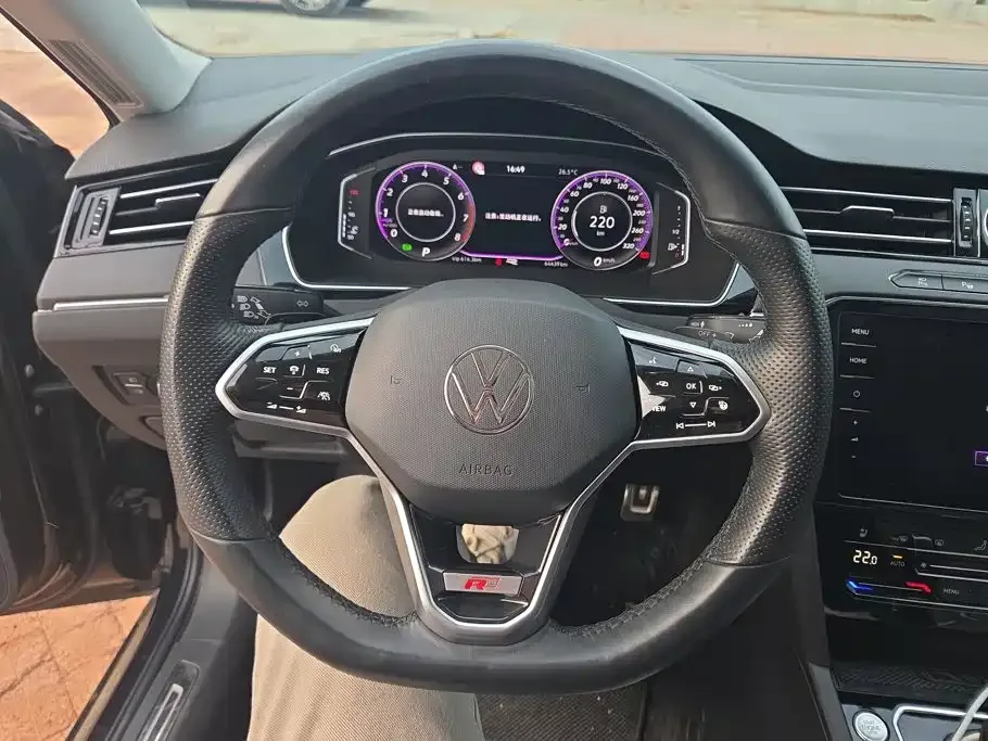 Volkswagen Magotan 2023 Model 2 Million Commemorative Edition 380TSI DSG Flagship — Фото автомобиля 15