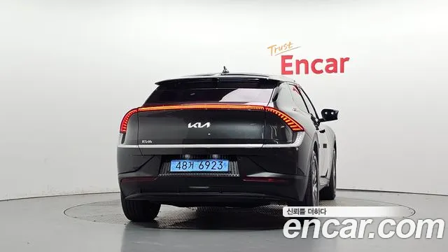 Kia EV6 — Фото автомобиля 4