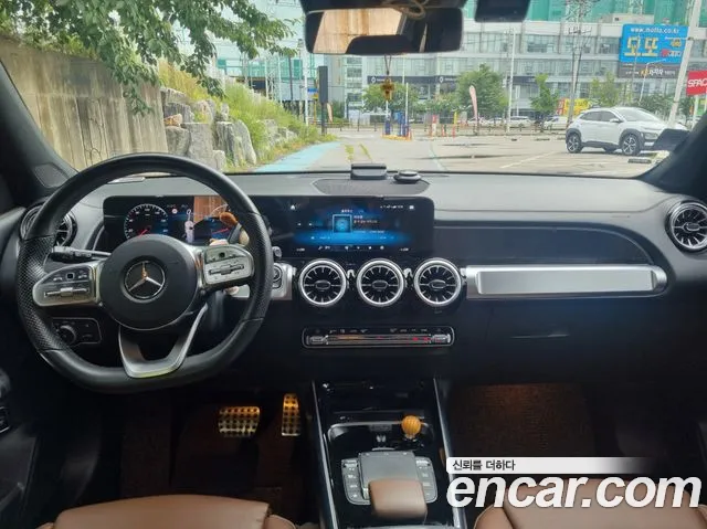 Mercedes-Benz GLB-Class — Фото автомобиля 8