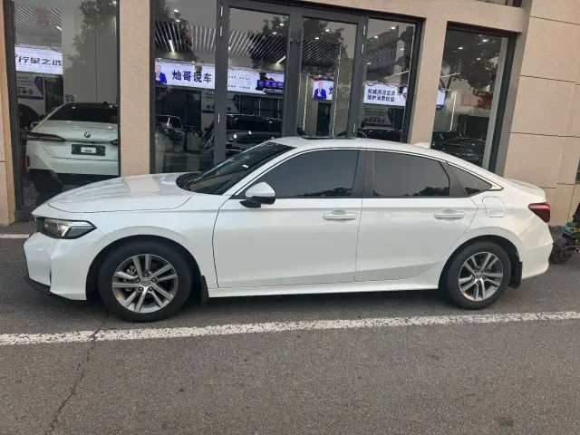 Honda Civic — Фото автомобиля 3