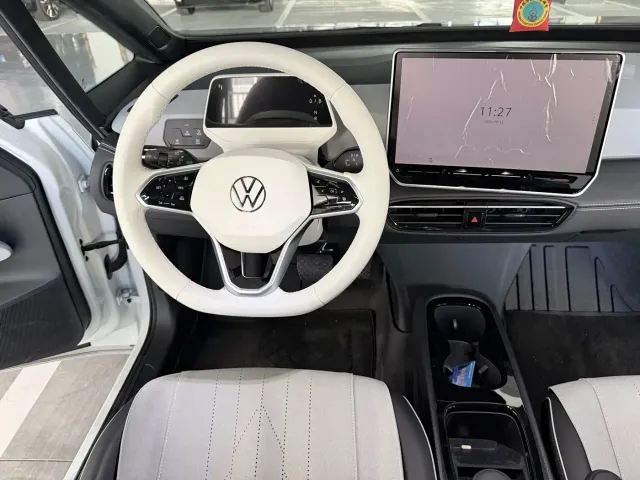 Volkswagen ID.3 — Фото автомобиля 11