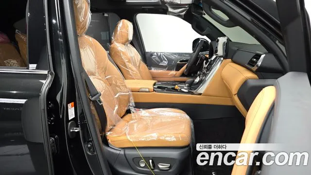 Lexus LX — Фото автомобиля 11