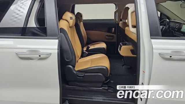 Kia Canival Carnival 4 поколение Дизель 9 мест Prestige — Фото автомобиля 11