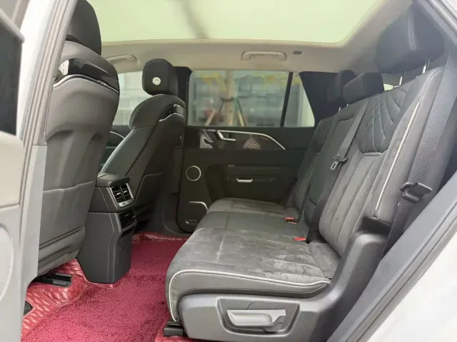 Hongqi Hongqi E-HS9 2021 460km Flagship Deluxe 7-seater — Фото автомобиля 5